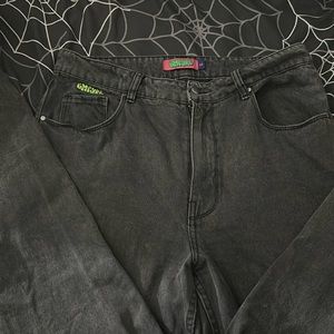 Size 14 Empyre carpenter jeans. Fairly good condition. Only worn a few times